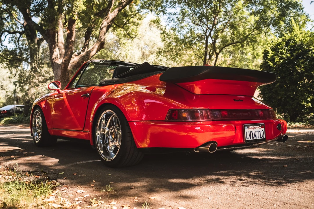 1985 Porsche 911 Carrera 3.2 - Image 9 of 31