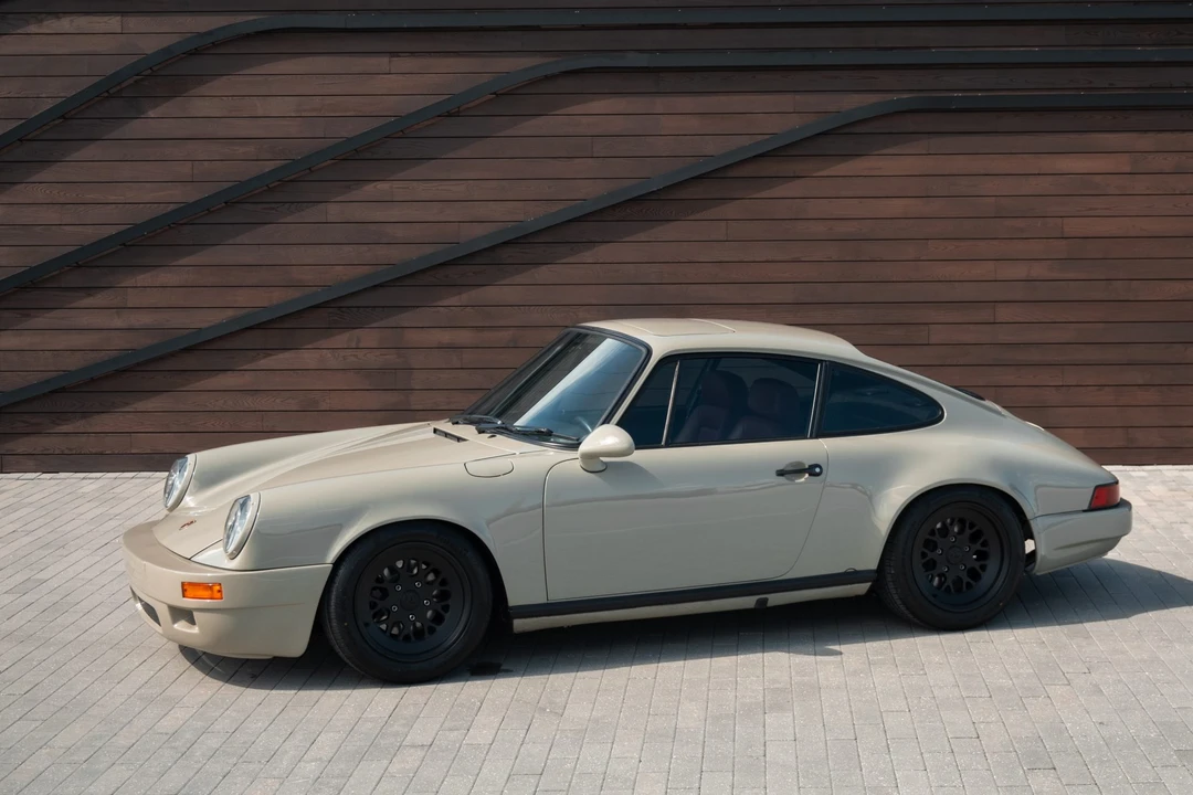 1985 Porsche 911 Carrera 3.2 - Image 2 of 31