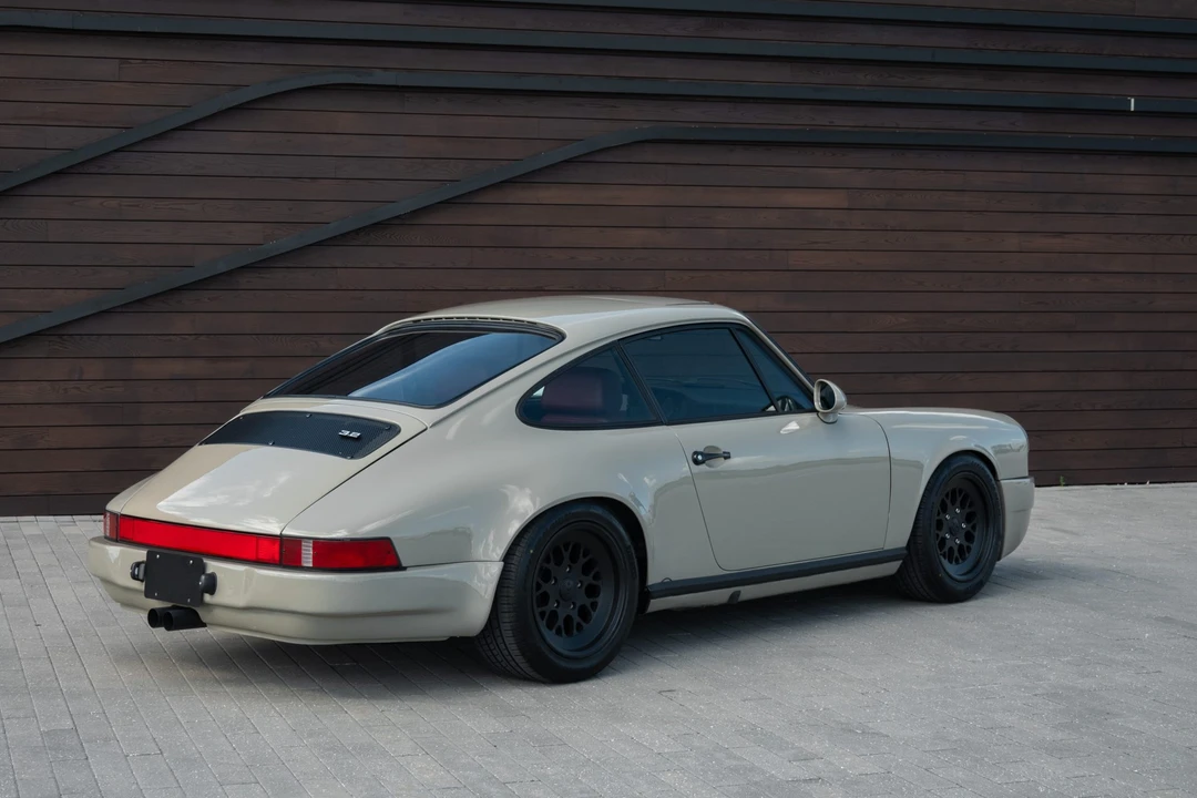 1985 Porsche 911 Carrera 3.2 - Image 16 of 31