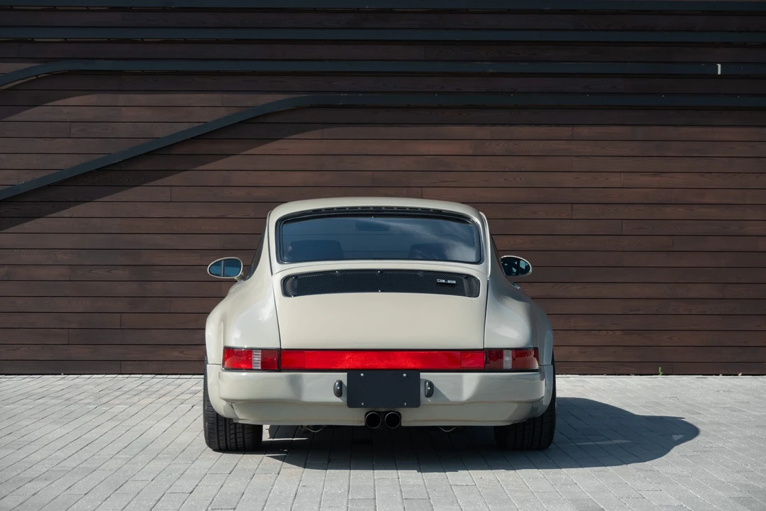1985 Porsche 911 Carrera 3.2 - Image 18 of 31