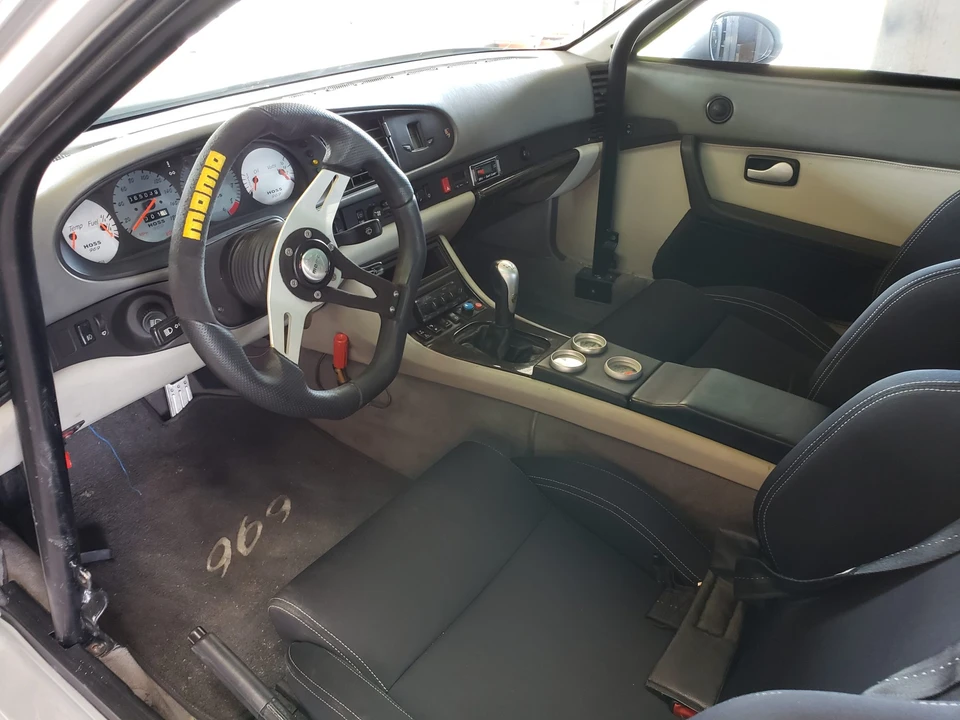 1985 Porsche 944 - Image 25 of 31