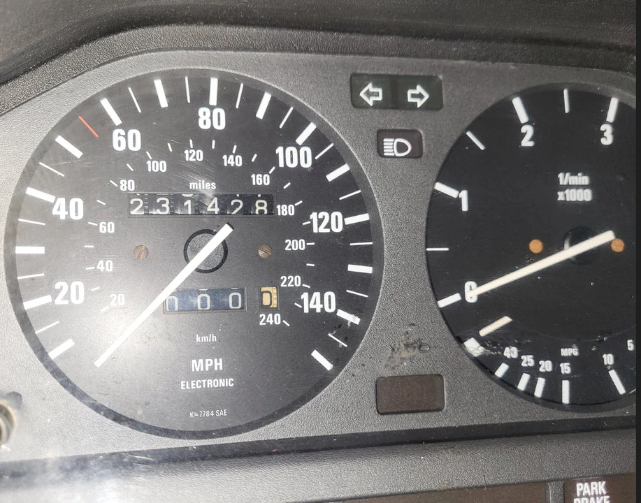 1986 BMW E30 3 Series - Image 29 of 31