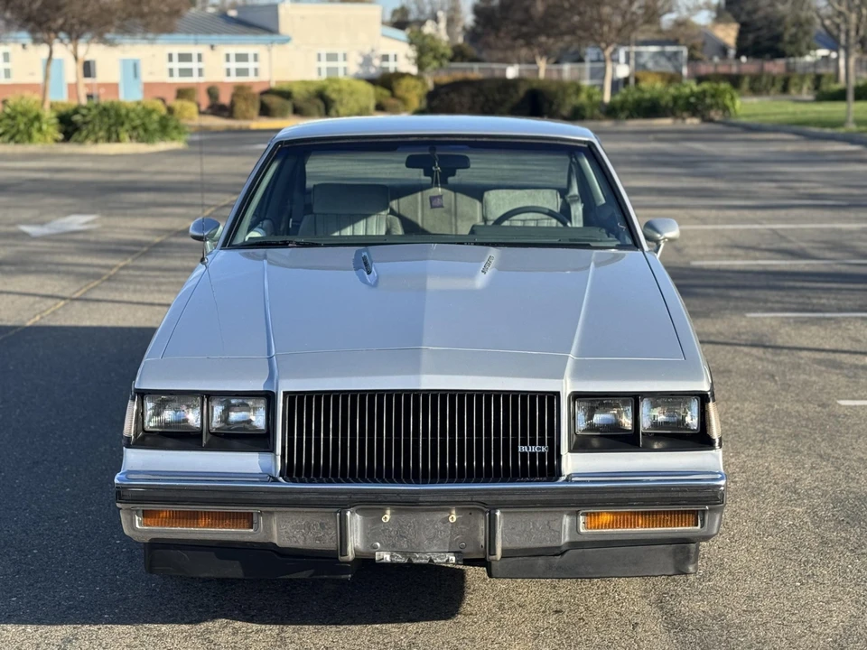 1986 Buick Regal - Image 17 of 31