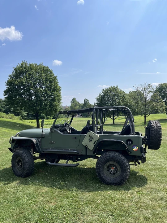 1986 Jeep CJ10 - Image 3 of 31
