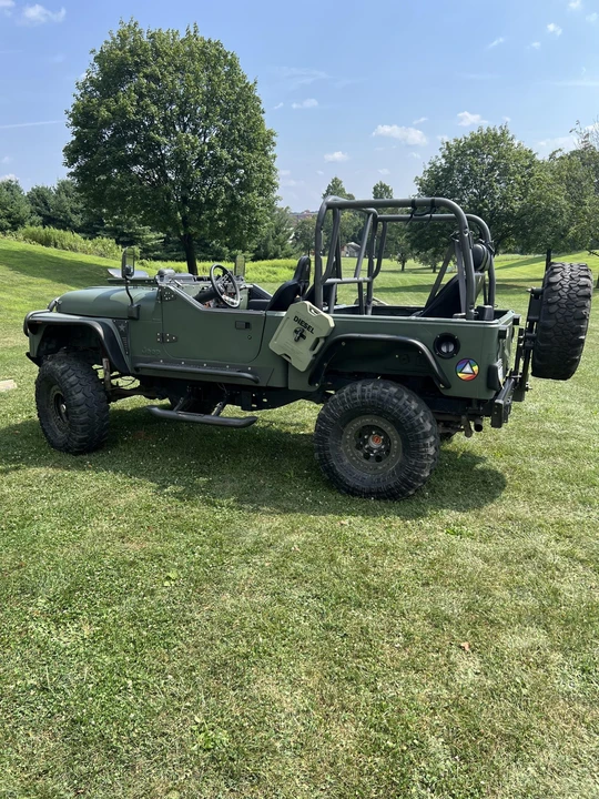 1986 Jeep CJ10 - Image 4 of 31
