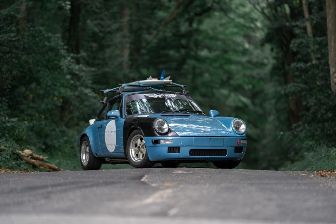 1986 Porsche 911 Carrera 3.2 - Image 2 of 31
