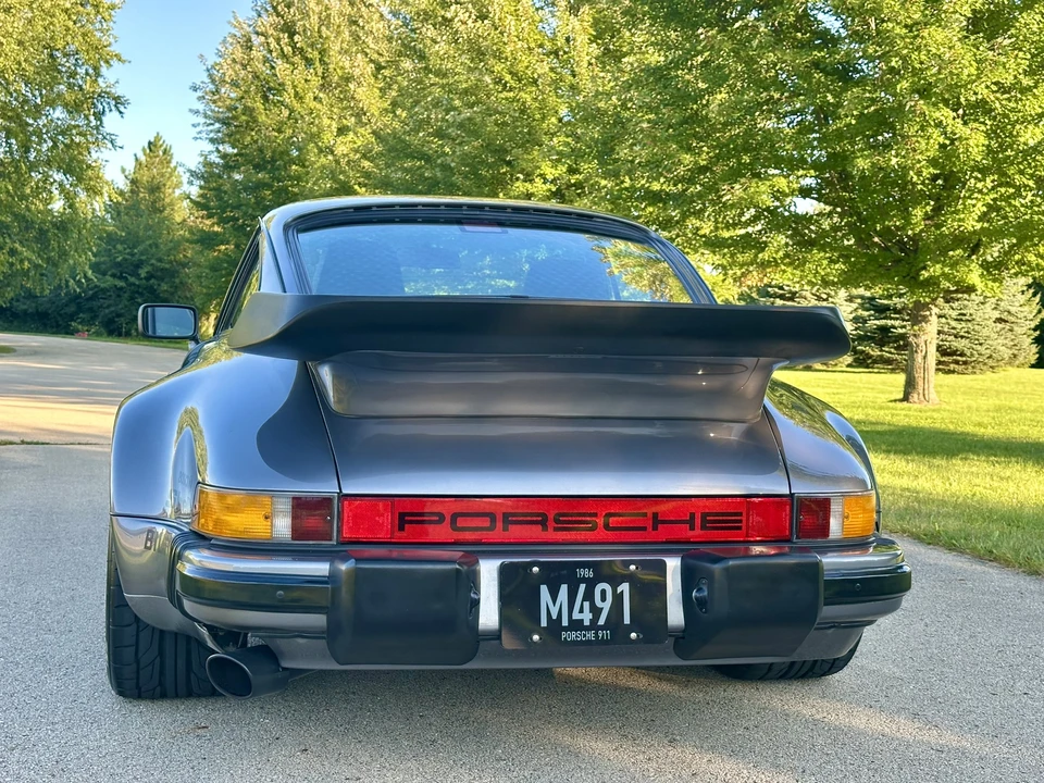 1986 Porsche 911 Carrera 3.2 - Image 30 of 31