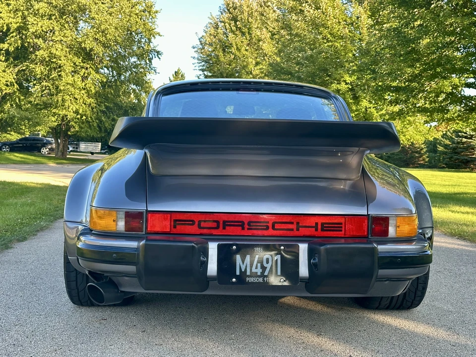 1986 Porsche 911 Carrera 3.2 - Image 27 of 31