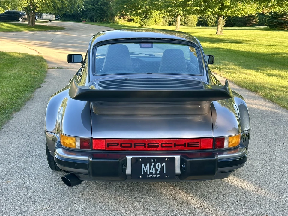 1986 Porsche 911 Carrera 3.2 - Image 28 of 31