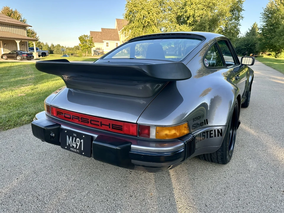 1986 Porsche 911 Carrera 3.2 - Image 14 of 31