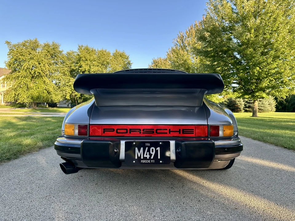 1986 Porsche 911 Carrera 3.2 - Image 15 of 31