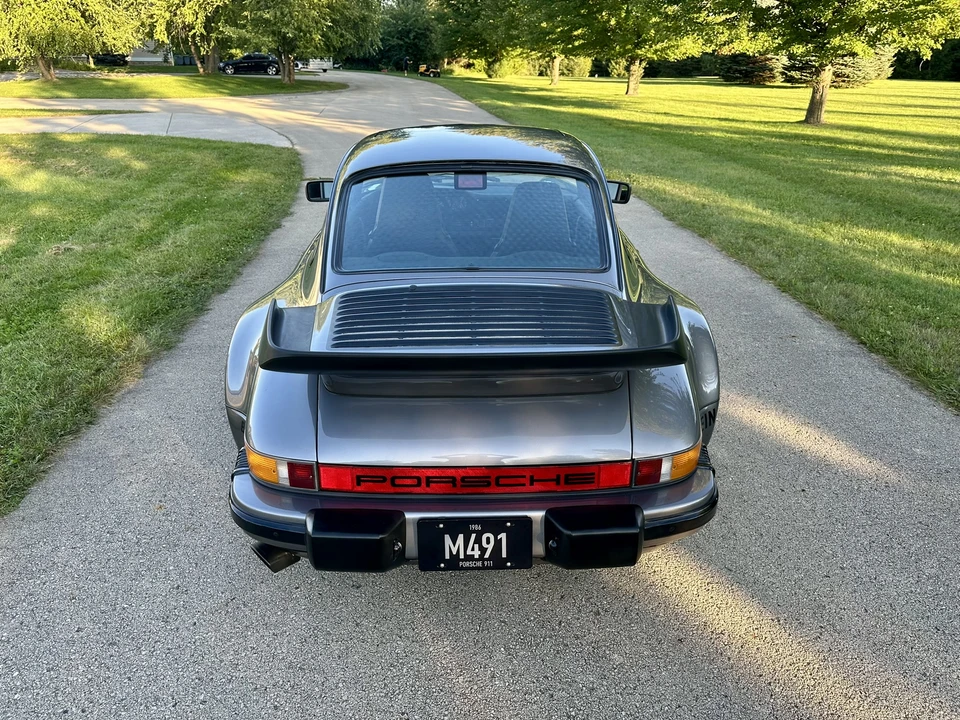 1986 Porsche 911 Carrera 3.2 - Image 18 of 31