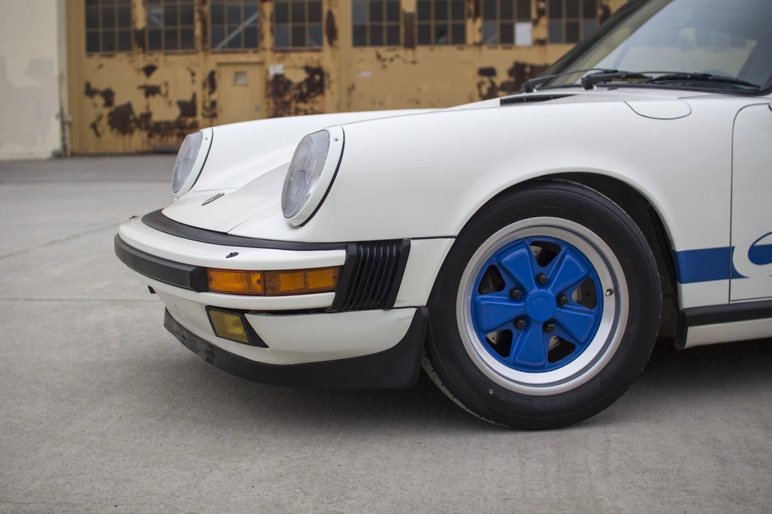 1986 Porsche 911 Carrera 3.2 - Image 30 of 31