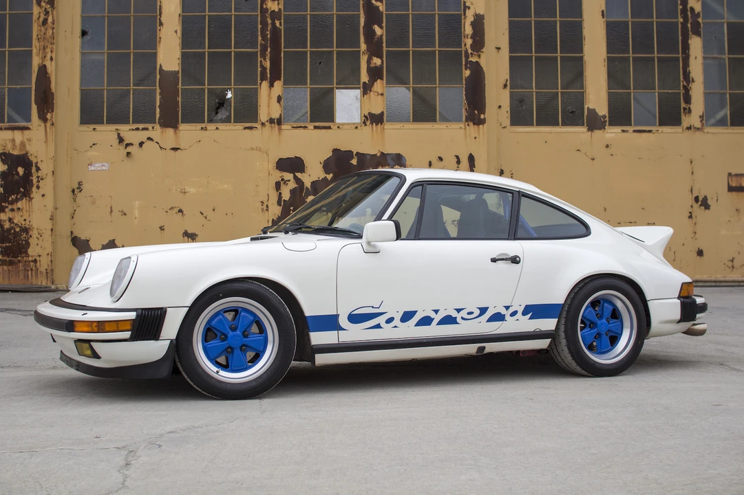1986 Porsche 911 Carrera 3.2 - Image 13 of 31