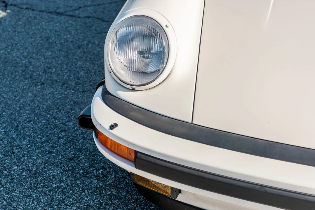 1986 Porsche 911 Carrera 3.2 - Image 15 of 31