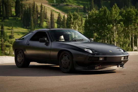 1986 Porsche 928S 5-Speed