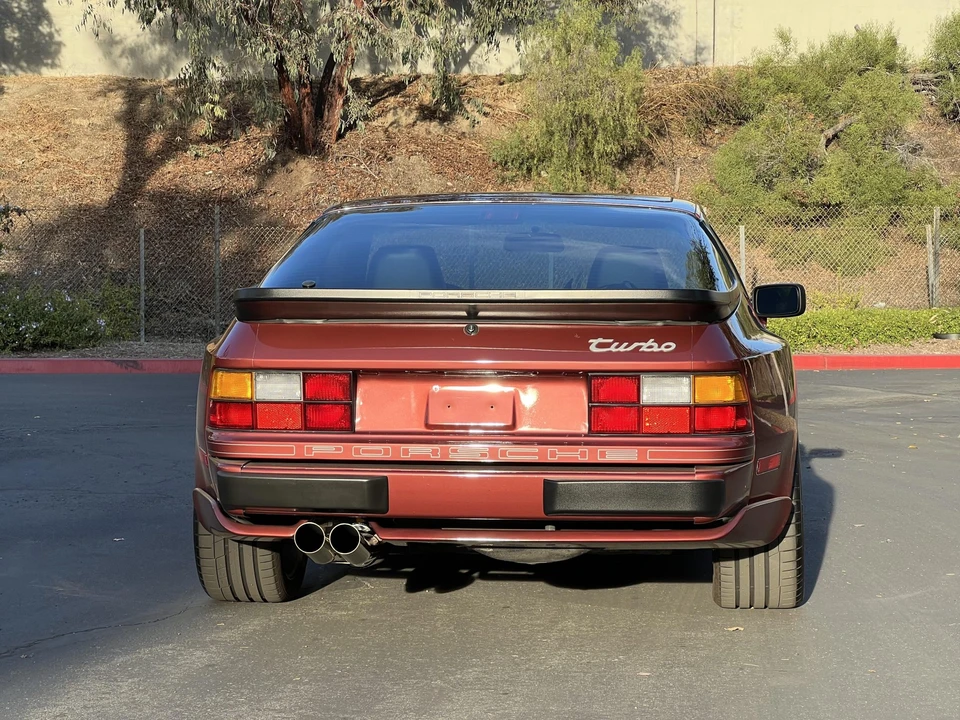 1986 Porsche 944 Turbo - Image 12 of 31
