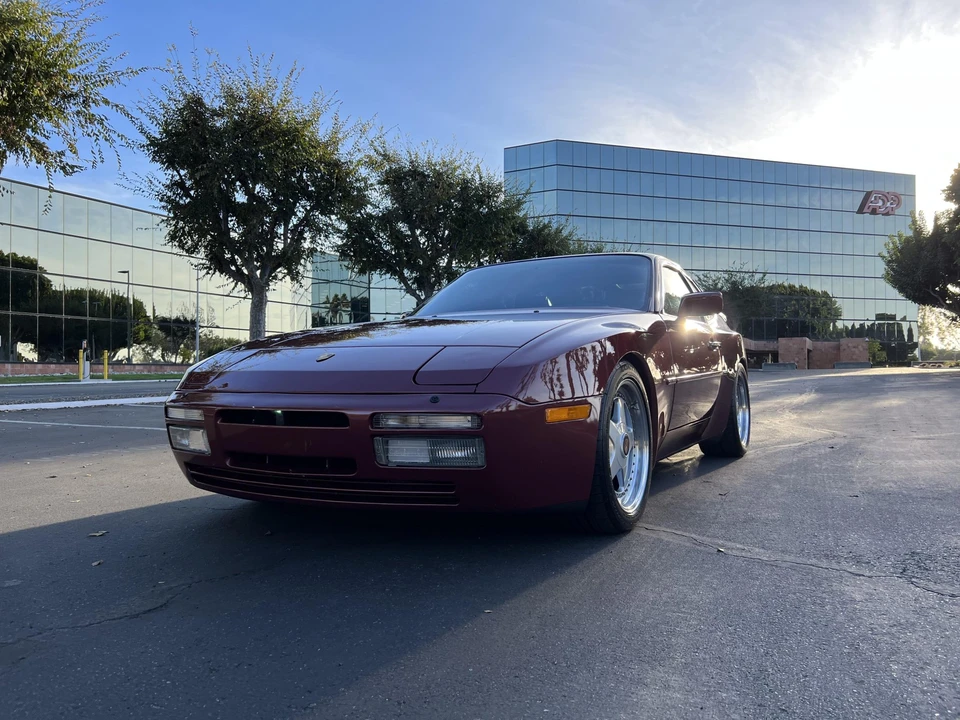 1986 Porsche 944 Turbo - Image 23 of 31