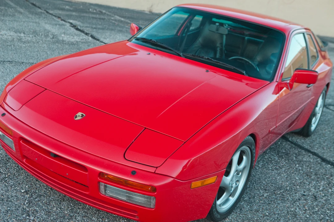 1986 Porsche 944 Turbo - Image 2 of 31