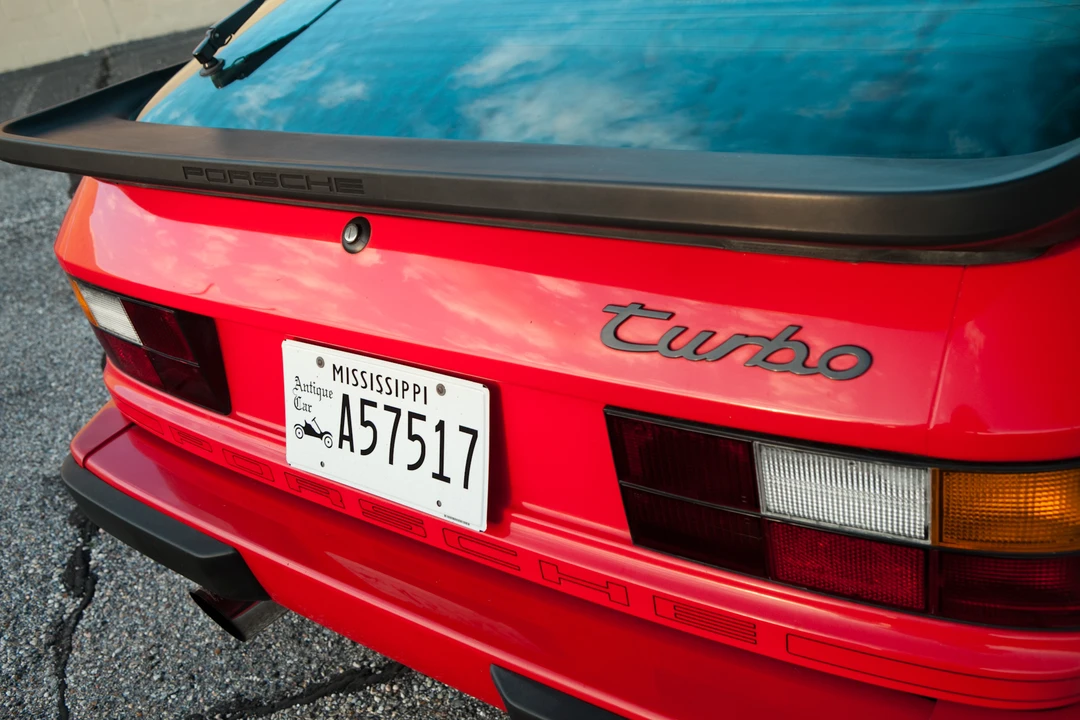 1986 Porsche 944 Turbo - Image 27 of 31