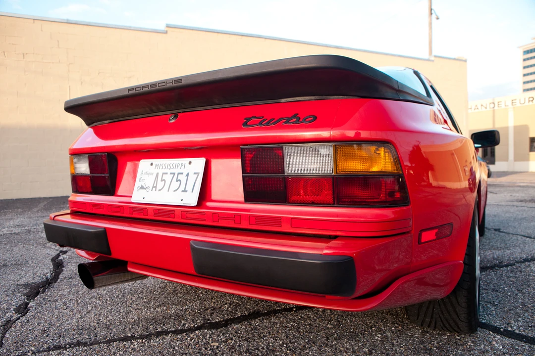 1986 Porsche 944 Turbo - Image 7 of 31