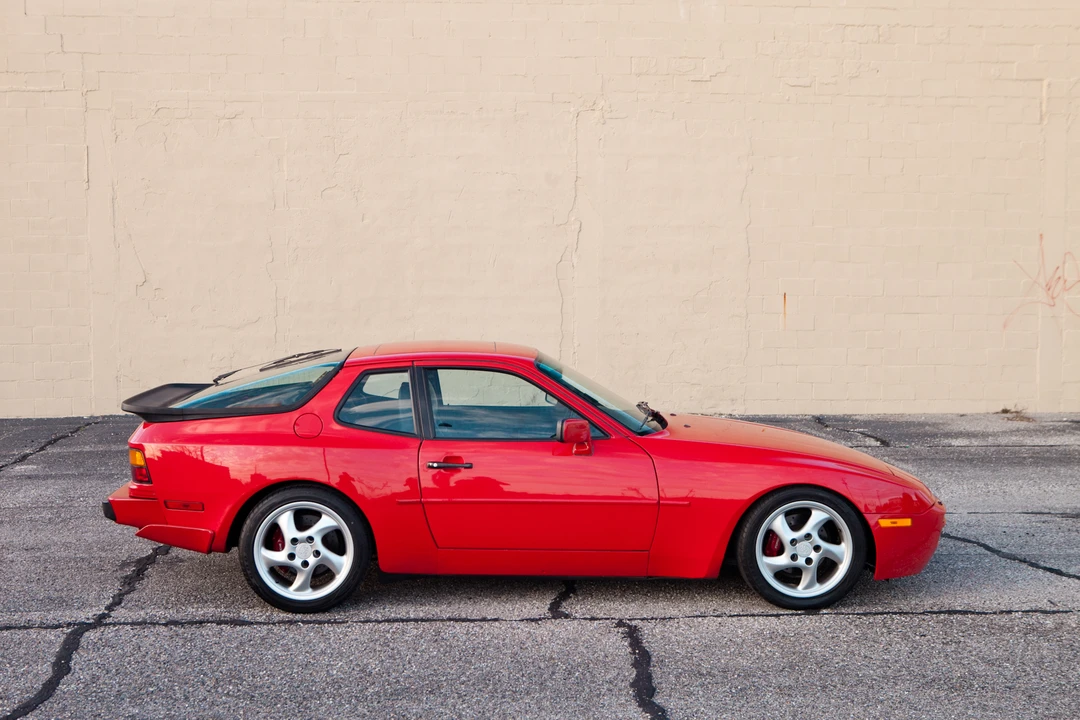 1986 Porsche 944 Turbo - Image 9 of 31
