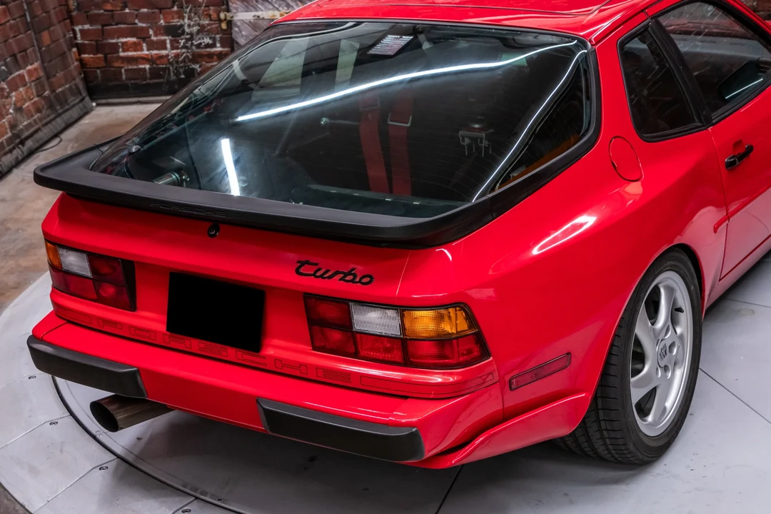 1986 Porsche 944 Turbo - Image 15 of 31