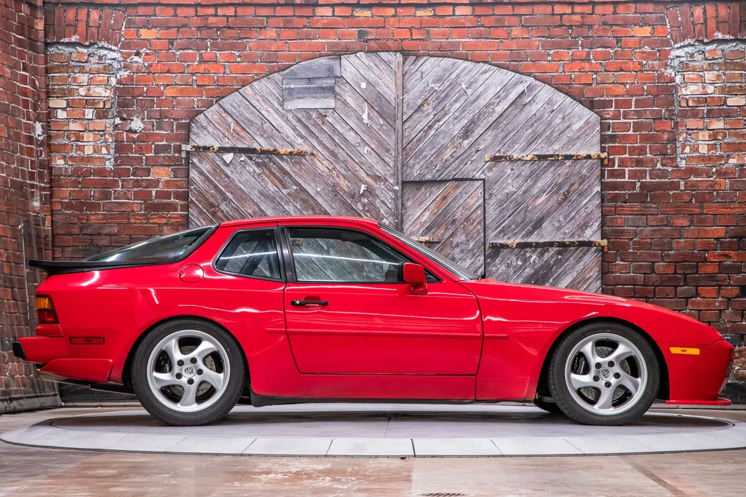 1986 Porsche 944 Turbo - Image 6 of 31