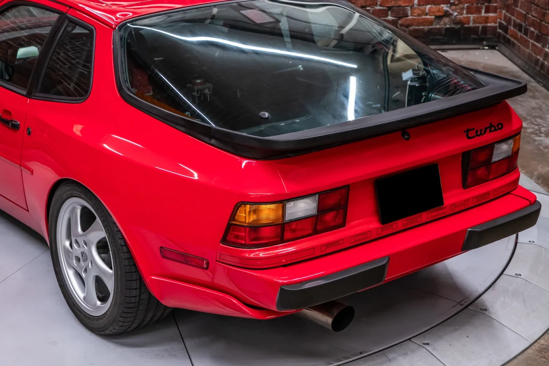 1986 Porsche 944 Turbo - Image 14 of 31