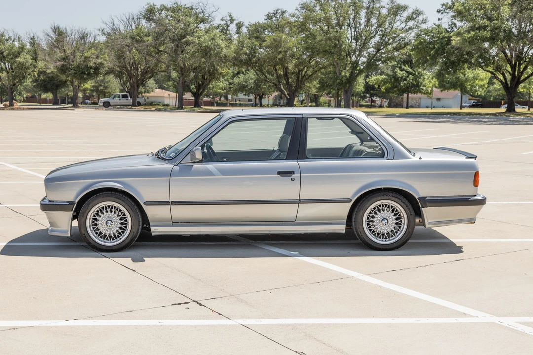1987 BMW E30 3 Series - Image 13 of 31