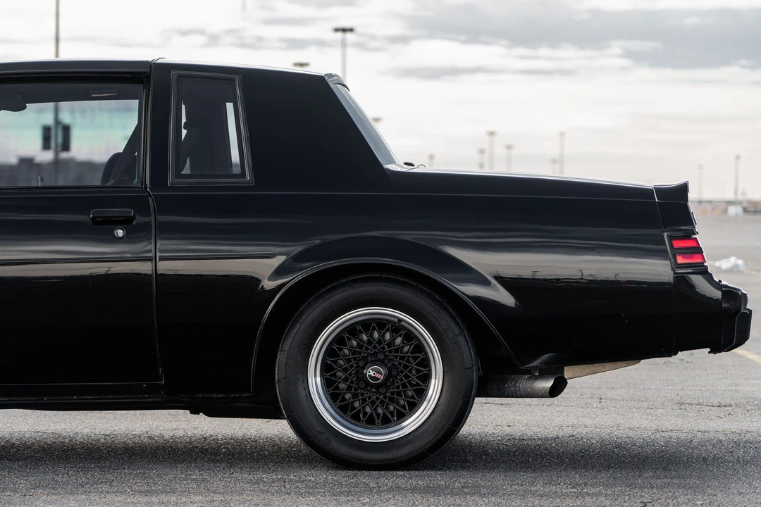 1987 Buick Grand National - Image 24 of 31