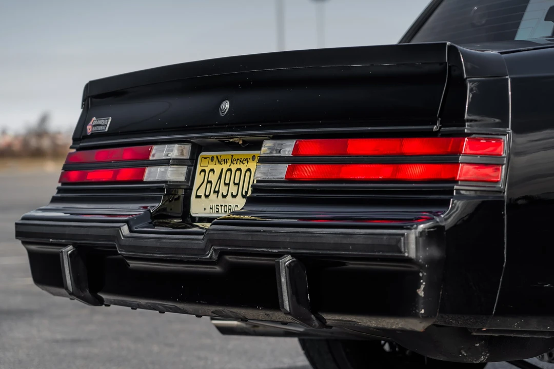 1987 Buick Grand National - Image 26 of 31