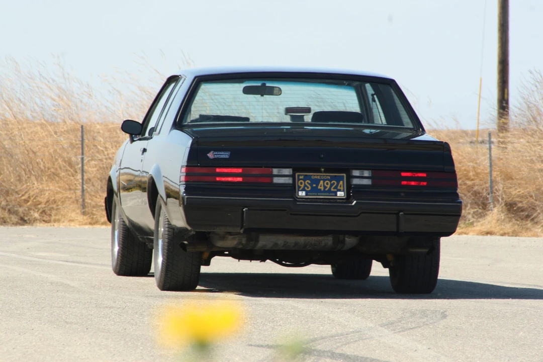 1987 Buick Grand National - Image 29 of 31