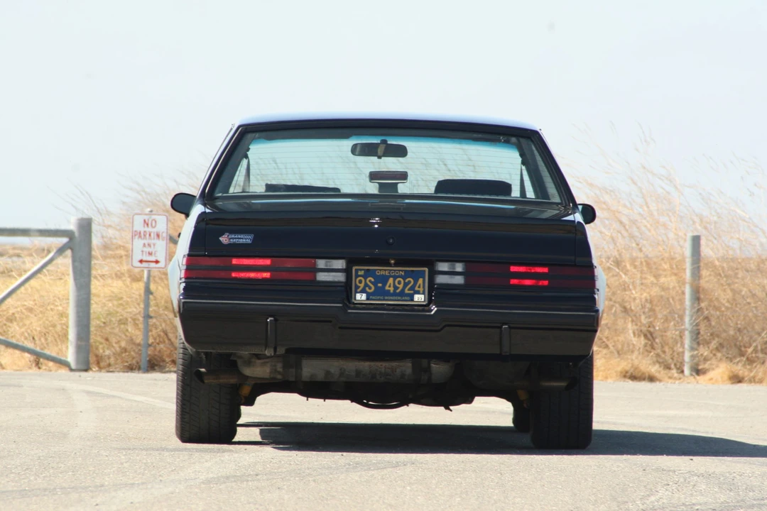1987 Buick Grand National - Image 27 of 31