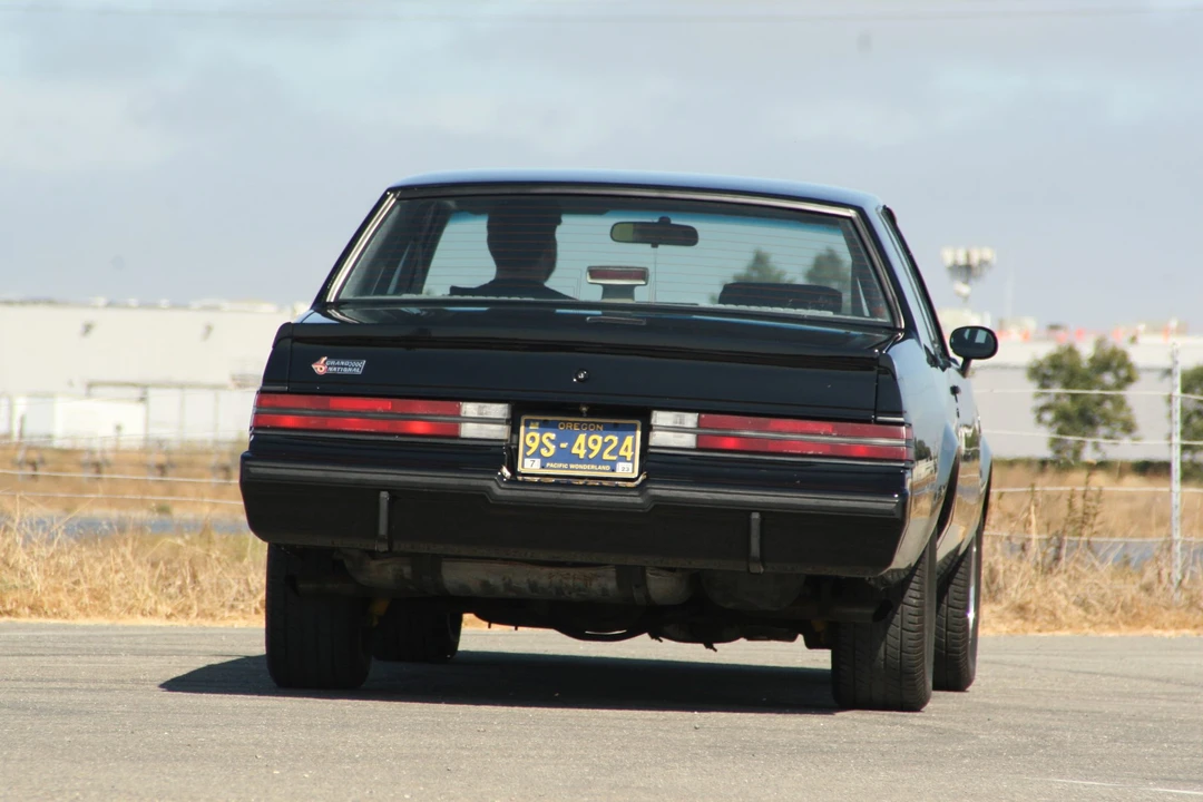 1987 Buick Grand National - Image 26 of 31