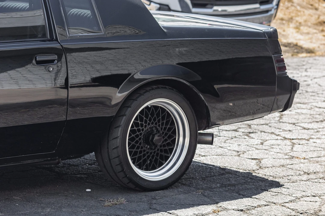 1987 Buick Grand National - Image 26 of 31