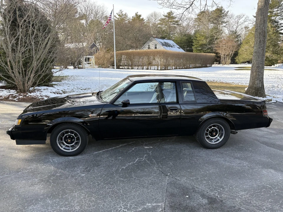 1987 Buick Grand National - Image 27 of 31