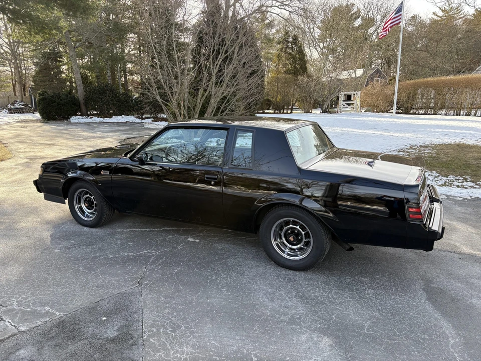 1987 Buick Grand National - Image 24 of 31