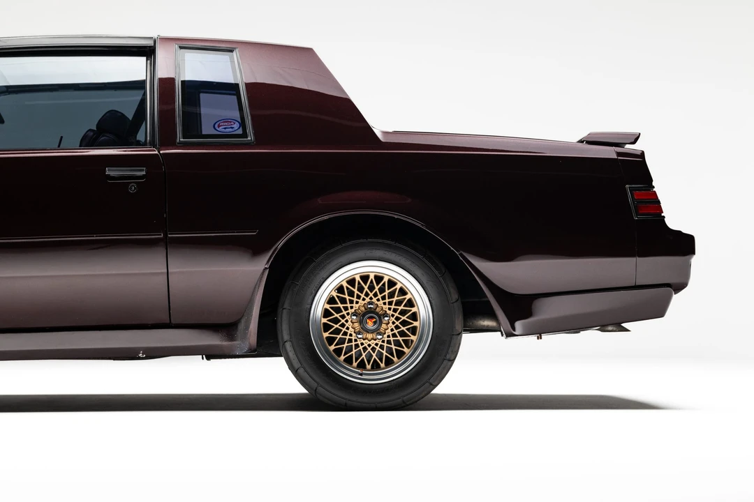 1987 Buick Regal - Image 24 of 31