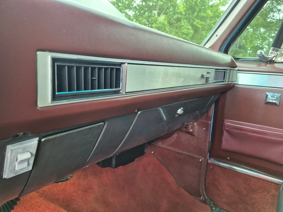 1987 Chevrolet C/K 3rd Gen - Image 24 of 31