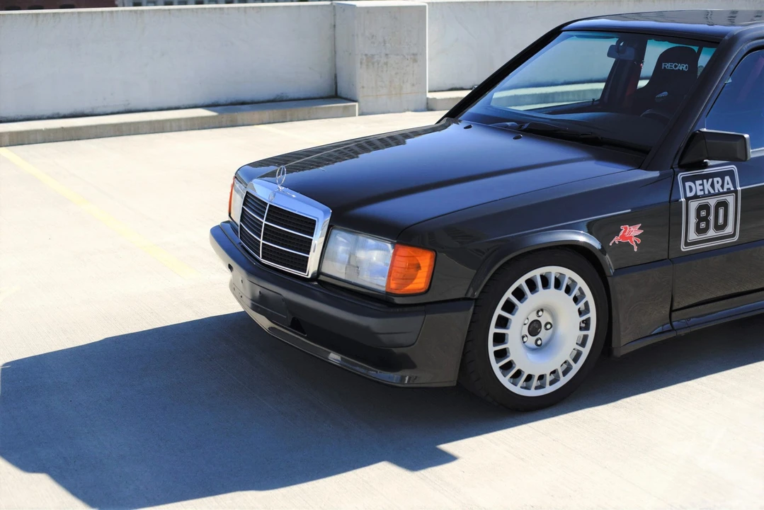 1987 Mercedes-Benz 190E 2.3-16 & 2.5-16 - Image 29 of 31