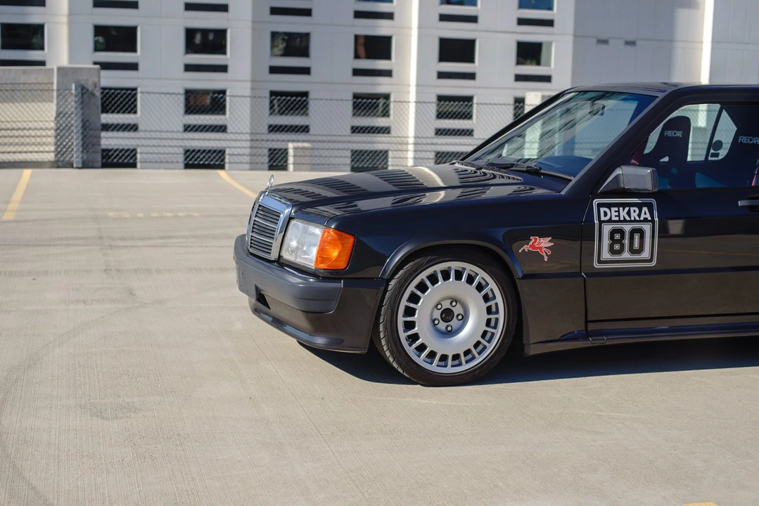 1987 Mercedes-Benz 190E 2.3-16 & 2.5-16 - Image 30 of 31