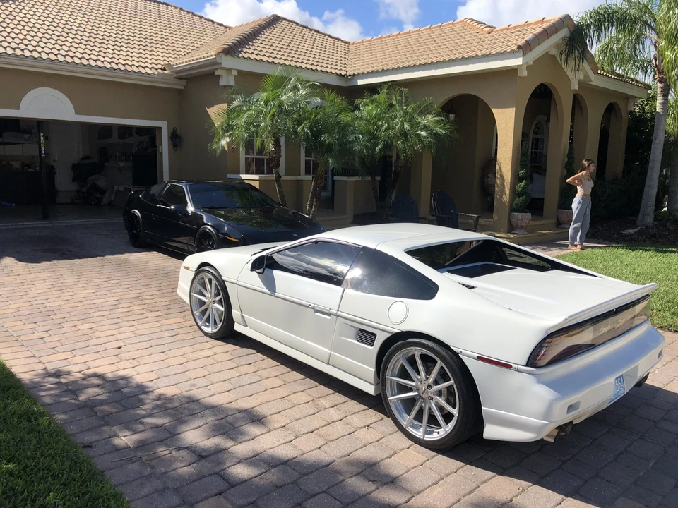 1987 Pontiac Fiero GT - Image 24 of 31