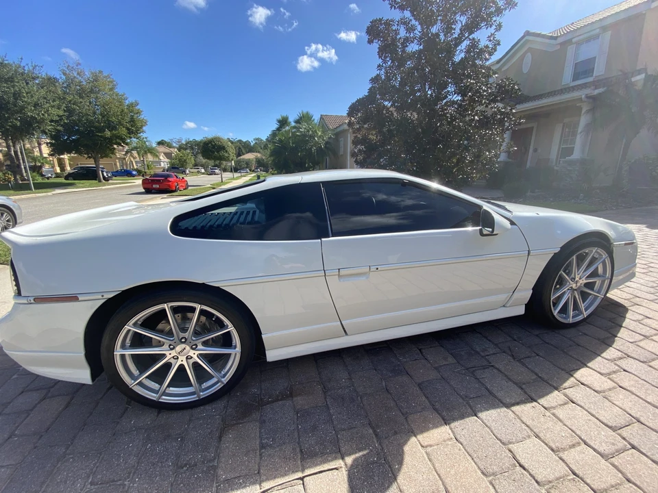 1987 Pontiac Fiero GT - Image 3 of 31