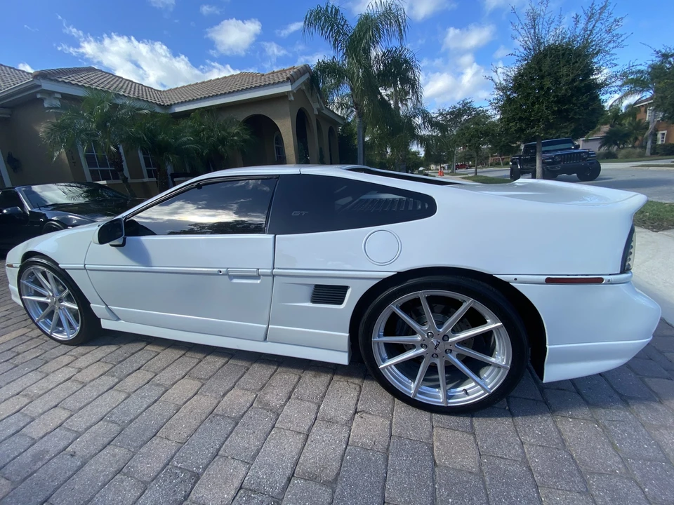 1987 Pontiac Fiero GT - Image 23 of 31