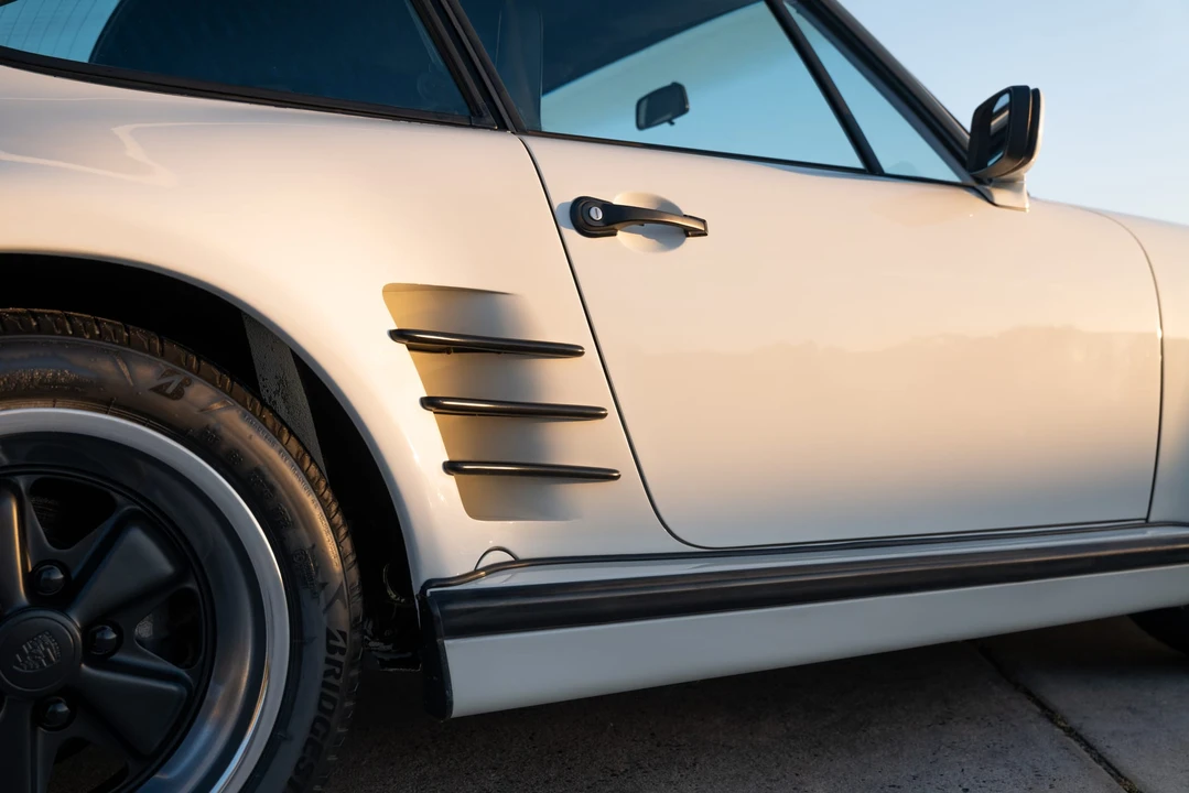 1987 Porsche 911 Carrera 3.2 - Image 15 of 31