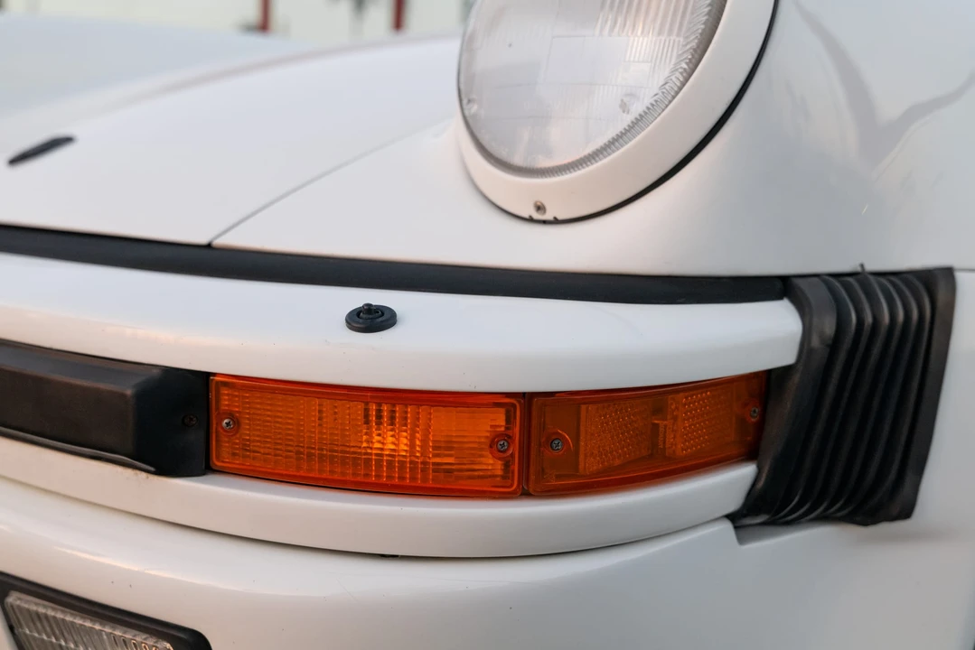 1987 Porsche 911 Carrera 3.2 - Image 23 of 31