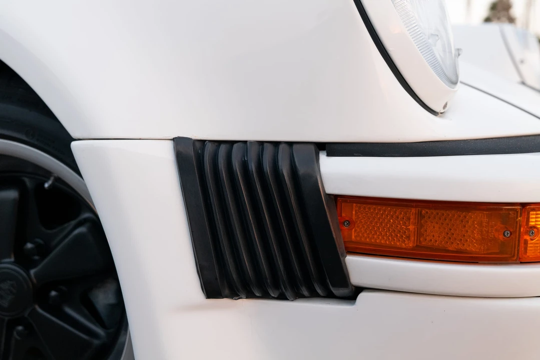 1987 Porsche 911 Carrera 3.2 - Image 25 of 31