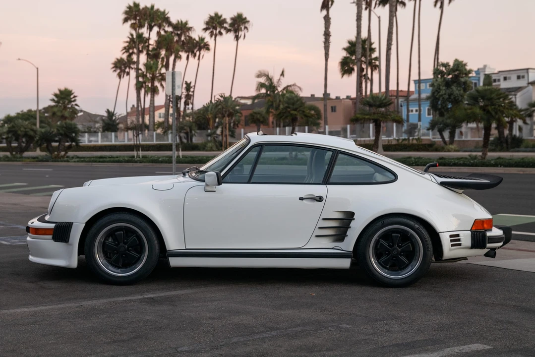 1987 Porsche 911 Carrera 3.2 - Image 4 of 31