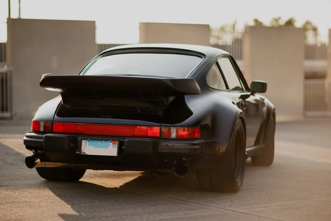 1987 Porsche 911 Carrera 3.2 - Image 5 of 31
